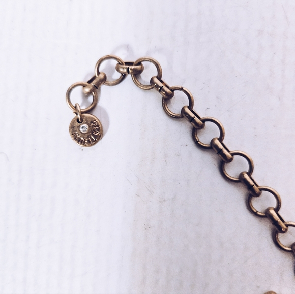 Embellished Choker Necklace - Picture 5 of 7